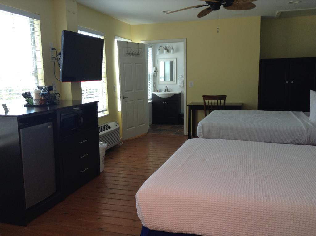 Ocean Village Hotel Surfside Beach Bagian luar foto
