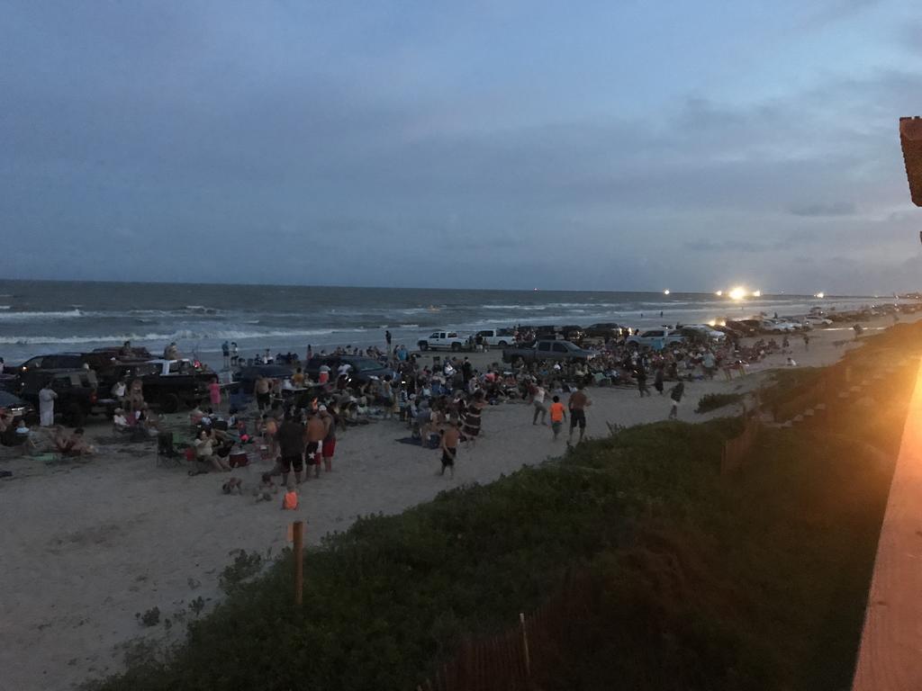 Ocean Village Hotel Surfside Beach Bagian luar foto