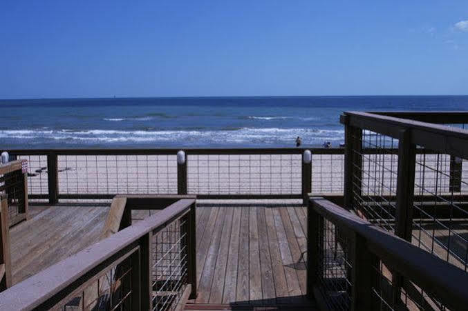 Ocean Village Hotel Surfside Beach Bagian luar foto
